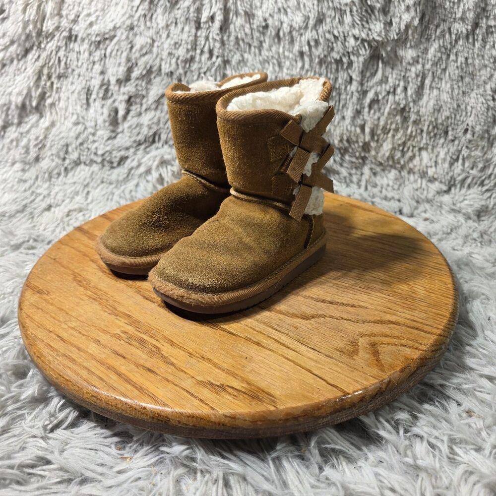 Koolaburra UGG Short Fashion Boots Girls Size 7 Victoria Brown Chestnut Suede